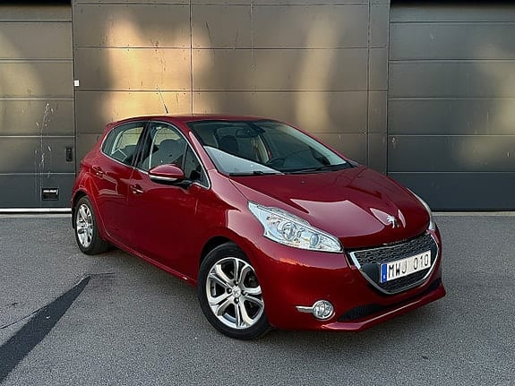 Peugeot 208 1.6 e-HDi ALLURE |Bluetooth |Farthållare |Pekskärm